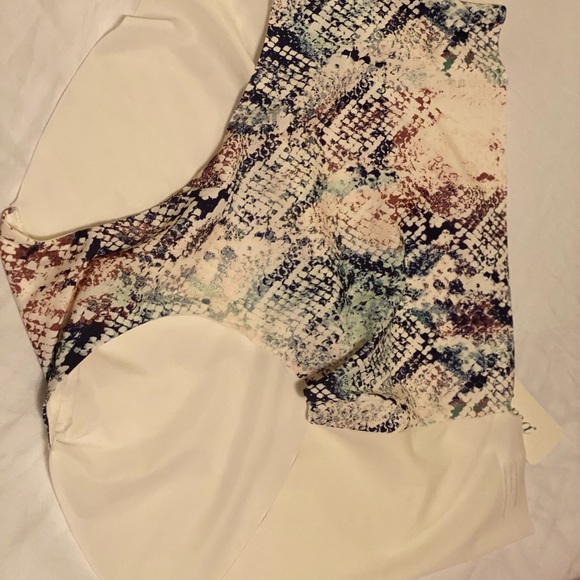 Soma Vanishing Bras 38B Panties XL - Picture 8 of 10